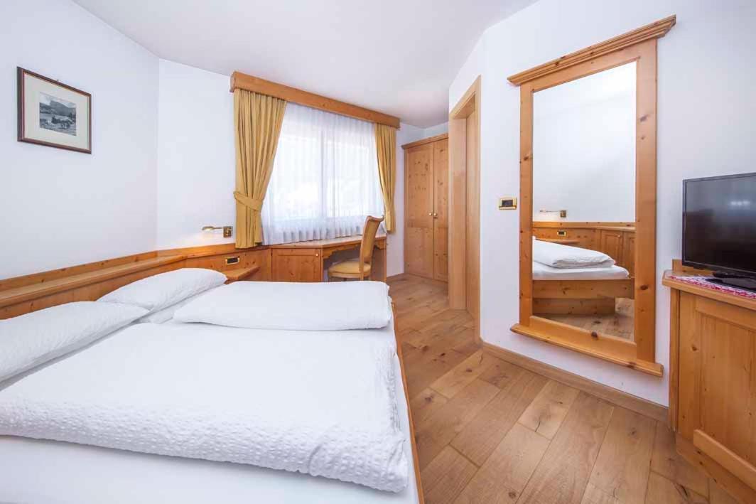 Hotel Garni Morene Σέλβα ντι Βαλ Γκαρντένα Εξωτερικό φωτογραφία