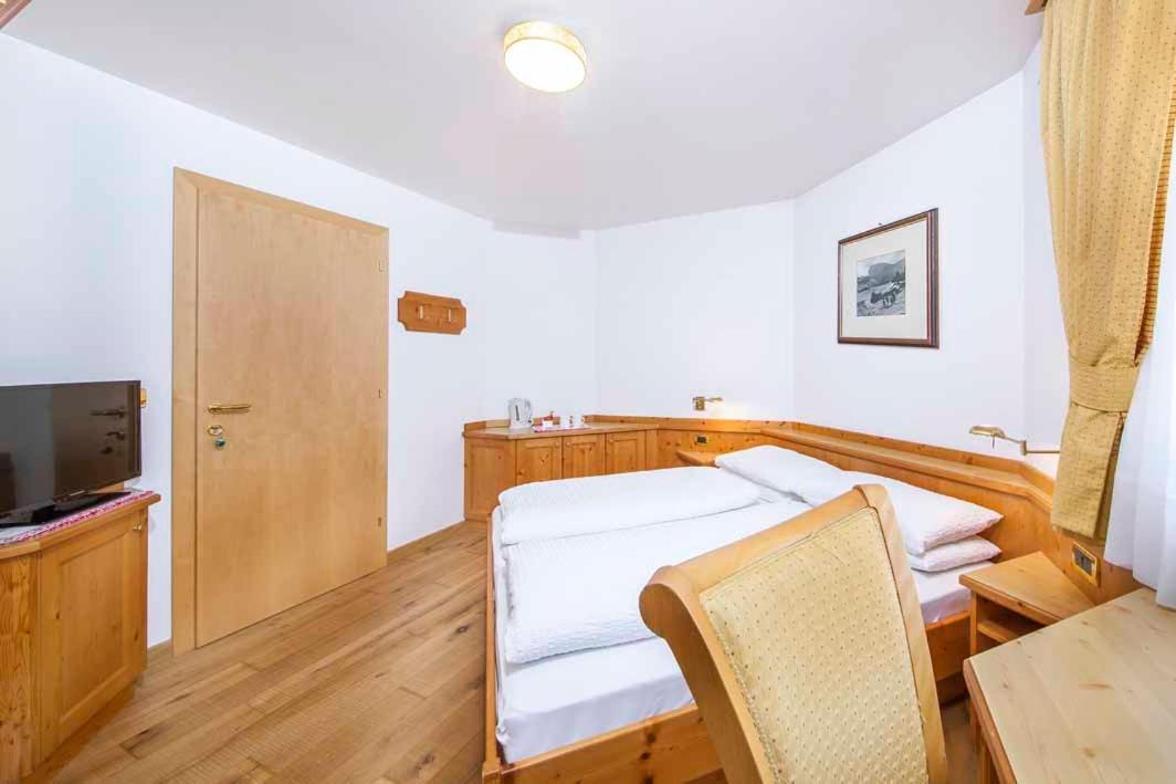 Hotel Garni Morene Σέλβα ντι Βαλ Γκαρντένα Εξωτερικό φωτογραφία